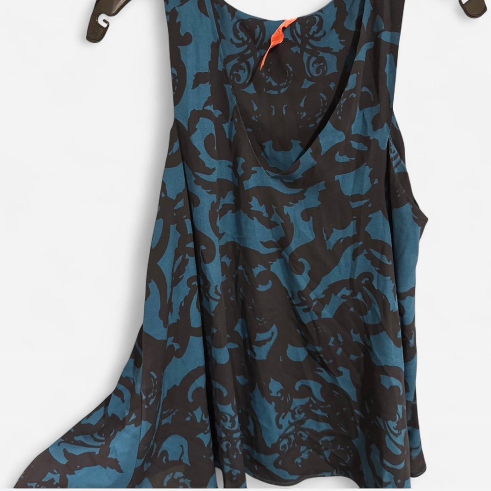 Eight Sixty Teal and Black Floral Top